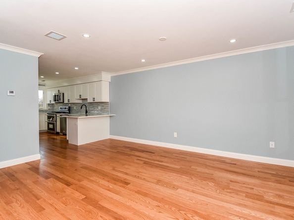 7 Orchard View Circle 7, Framingham MA 01702