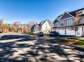 7 Orchard View Circle 7, Framingham MA 01702
