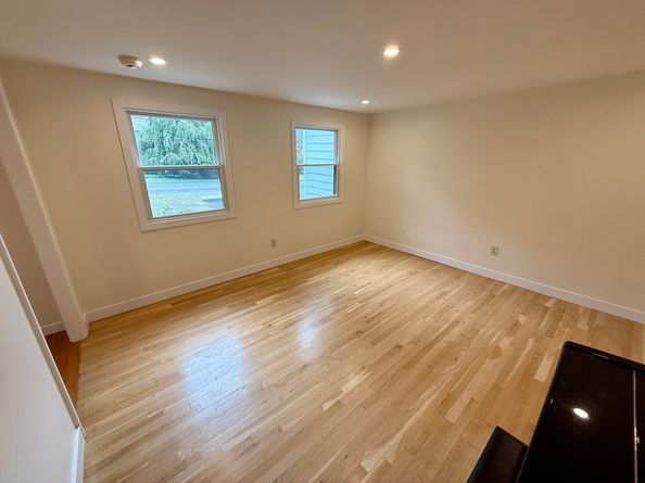 1 Maureen Rd, Lexington MA 02420