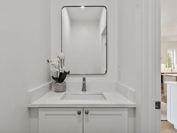 225 Middlesex Turnpike 106, Burlington MA 01803