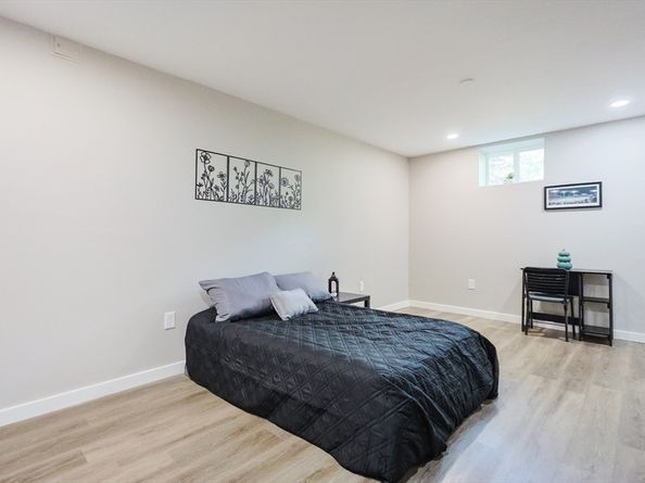 256 S Main St, Hopedale MA 01747