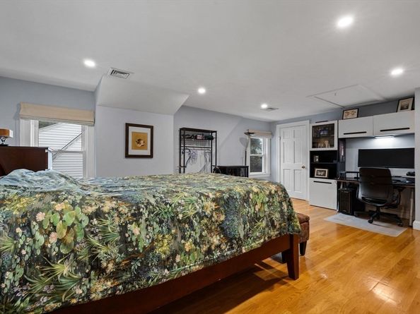 83 Payson Rd, Brookline MA 02467