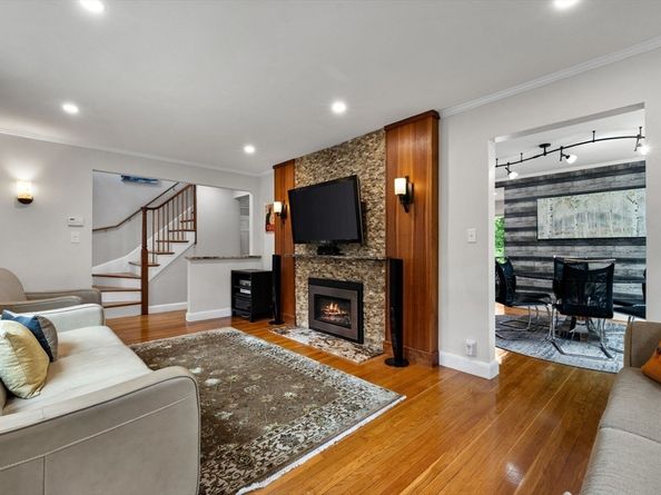 83 Payson Rd, Brookline MA 02467