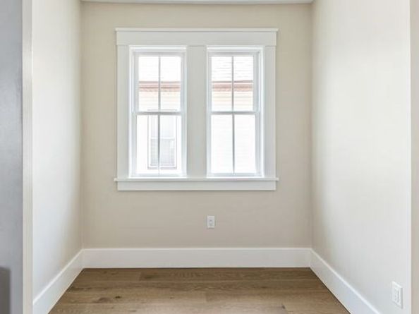 111-113 Pearson Rd, Somerville MA 02144