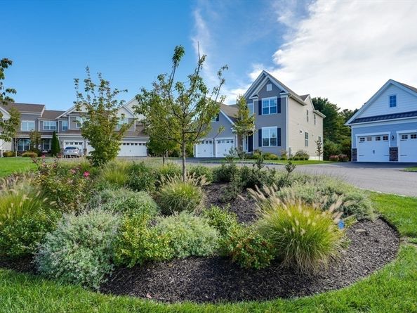 6 Glen Ellen Blvd 6, Millis MA 02054