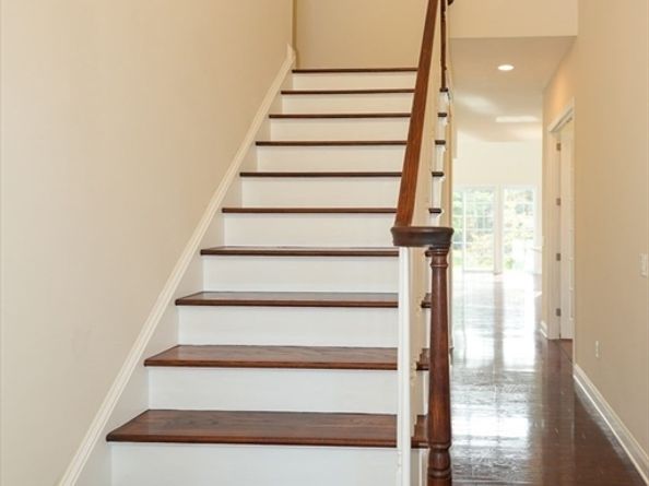 6 Glen Ellen Blvd 6, Millis MA 02054