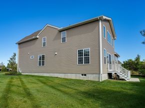 6 Glen Ellen Blvd 6, Millis MA 02054