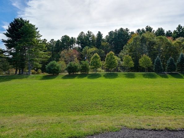 6 Glen Ellen Blvd 6, Millis MA 02054