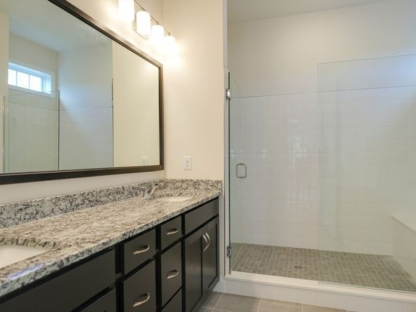 6 Glen Ellen Blvd 6, Millis MA 02054