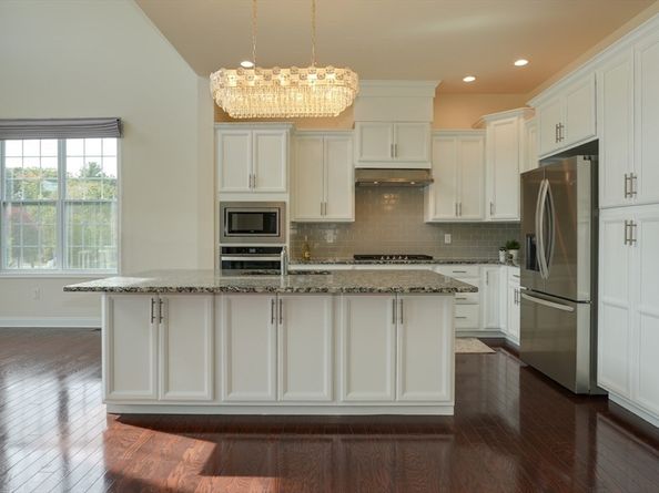 6 Glen Ellen Blvd 6, Millis MA 02054