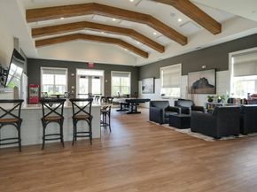 6 Glen Ellen Blvd 6, Millis MA 02054