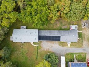 34 & 34R Pickering St, Essex MA 01929