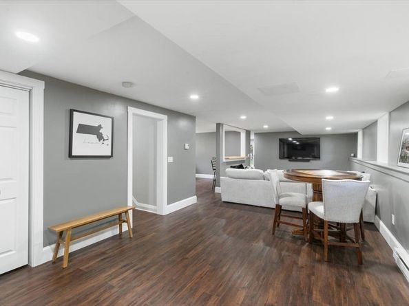 34 & 34R Pickering St, Essex MA 01929