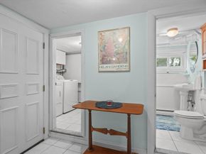 24 Maple St, Marblehead MA 01945