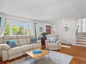 24 Maple St, Marblehead MA 01945