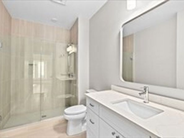 485 Blue Hills Parkway 26, Milton MA 02186