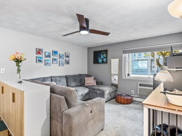 26 Winter St 11, Saugus MA 01906