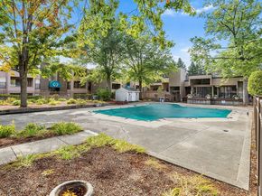 22 Shrewsbury Green Dr C, Shrewsbury MA 01545