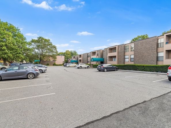 22 Shrewsbury Green Dr C, Shrewsbury MA 01545