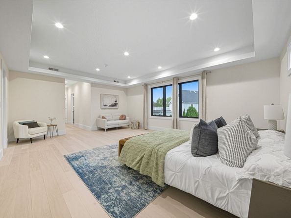 5 Kappius Path, Newton MA 02459
