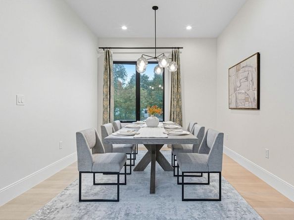 5 Kappius Path, Newton MA 02459
