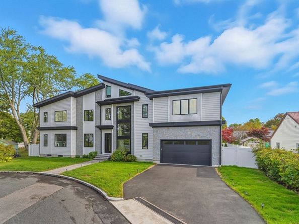 5 Kappius Path, Newton MA 02459