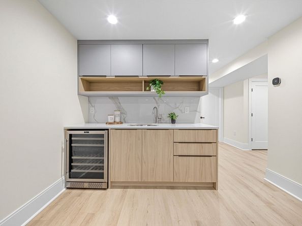 5 Kappius Path, Newton MA 02459