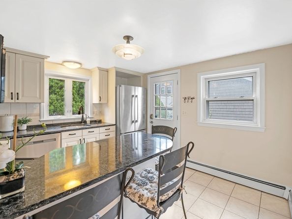 42 Fairfield Avenue, Melrose MA 02176