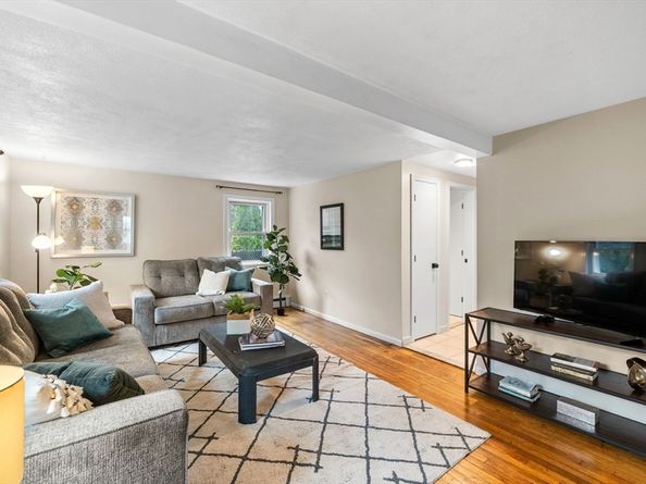 42 Fairfield Avenue, Melrose MA 02176