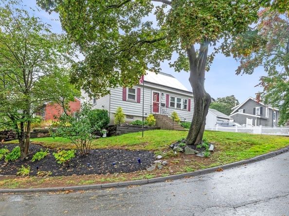 42 Fairfield Avenue, Melrose MA 02176