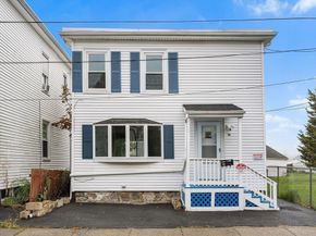 14 River Street Pl, Lynn MA 01905
