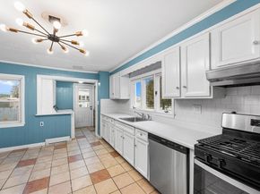 14 River Street Pl, Lynn MA 01905