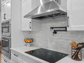 119 River St, Middleton MA 01949