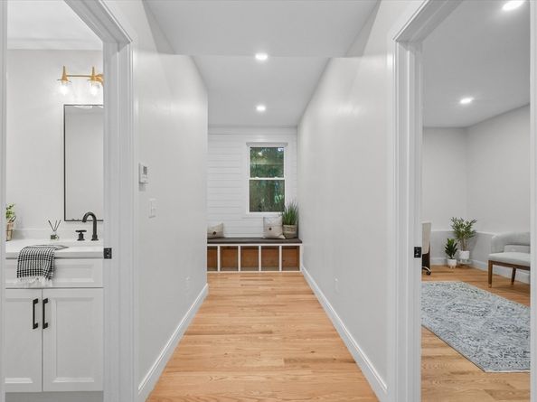 119 River St, Middleton MA 01949