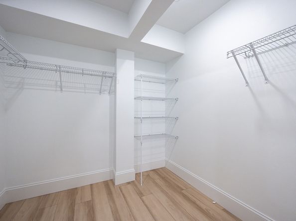 54 South St 5, Medford MA 02155