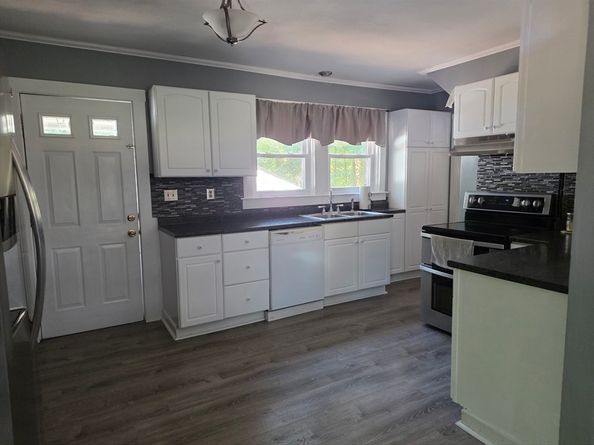28 Fern Ave, Brockton MA 02301