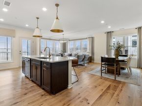 2 Stratton Drive 1109, Woburn MA 01801