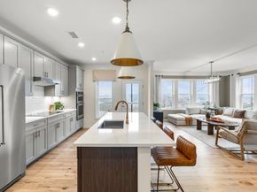 2 Stratton Drive 1109, Woburn MA 01801