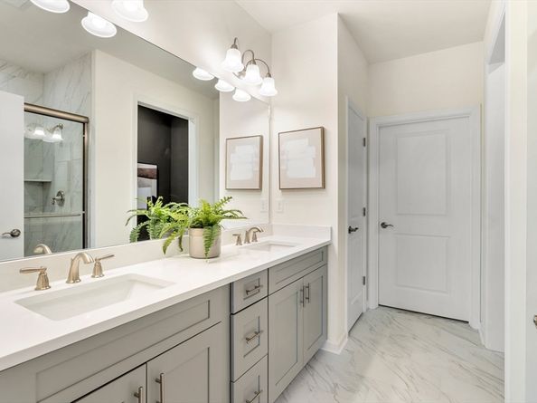 2 Stratton Drive 1109, Woburn MA 01801