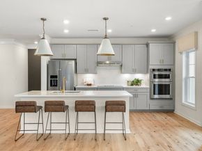 2 Stratton Drive 1109, Woburn MA 01801