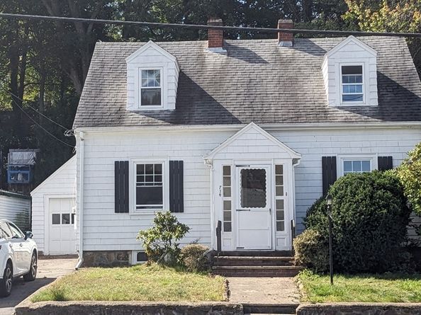 714 Lynnfield St, Lynn MA 01904