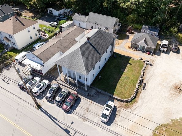 31-37 Leicester St, Oxford MA 01537