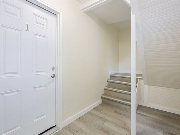 31-37 Leicester St, Oxford MA 01537