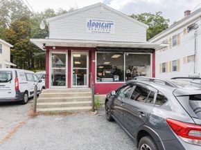 31-37 Leicester St, Oxford MA 01537