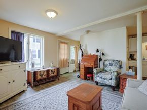 31-37 Leicester St, Oxford MA 01537