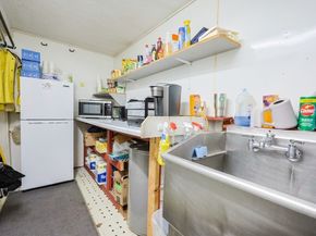 31-37 Leicester St, Oxford MA 01537