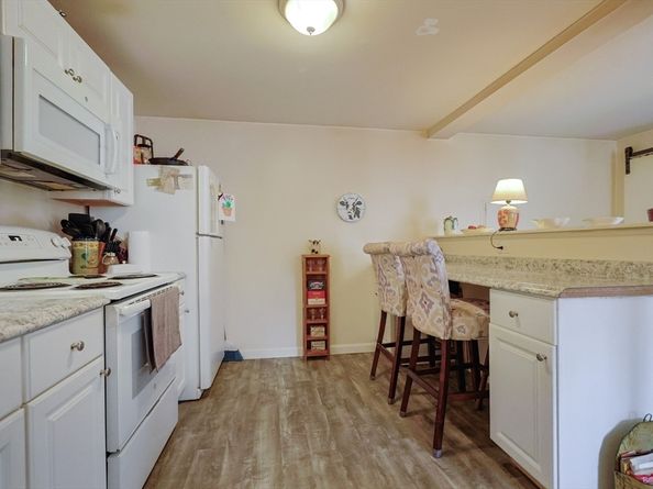 31-37 Leicester St, Oxford MA 01537