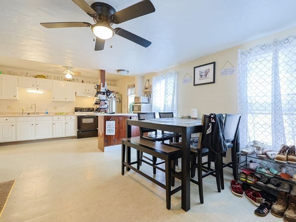 31-37 Leicester St, Oxford MA 01537