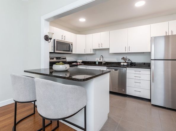 140 Charles St 2, Boston MA 02114