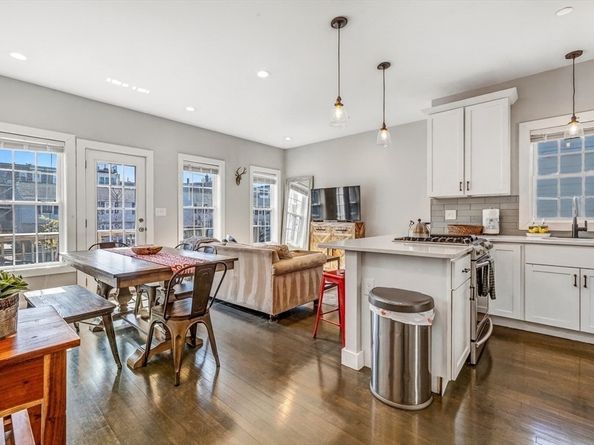 607 E 2nd Street, Boston MA 02127